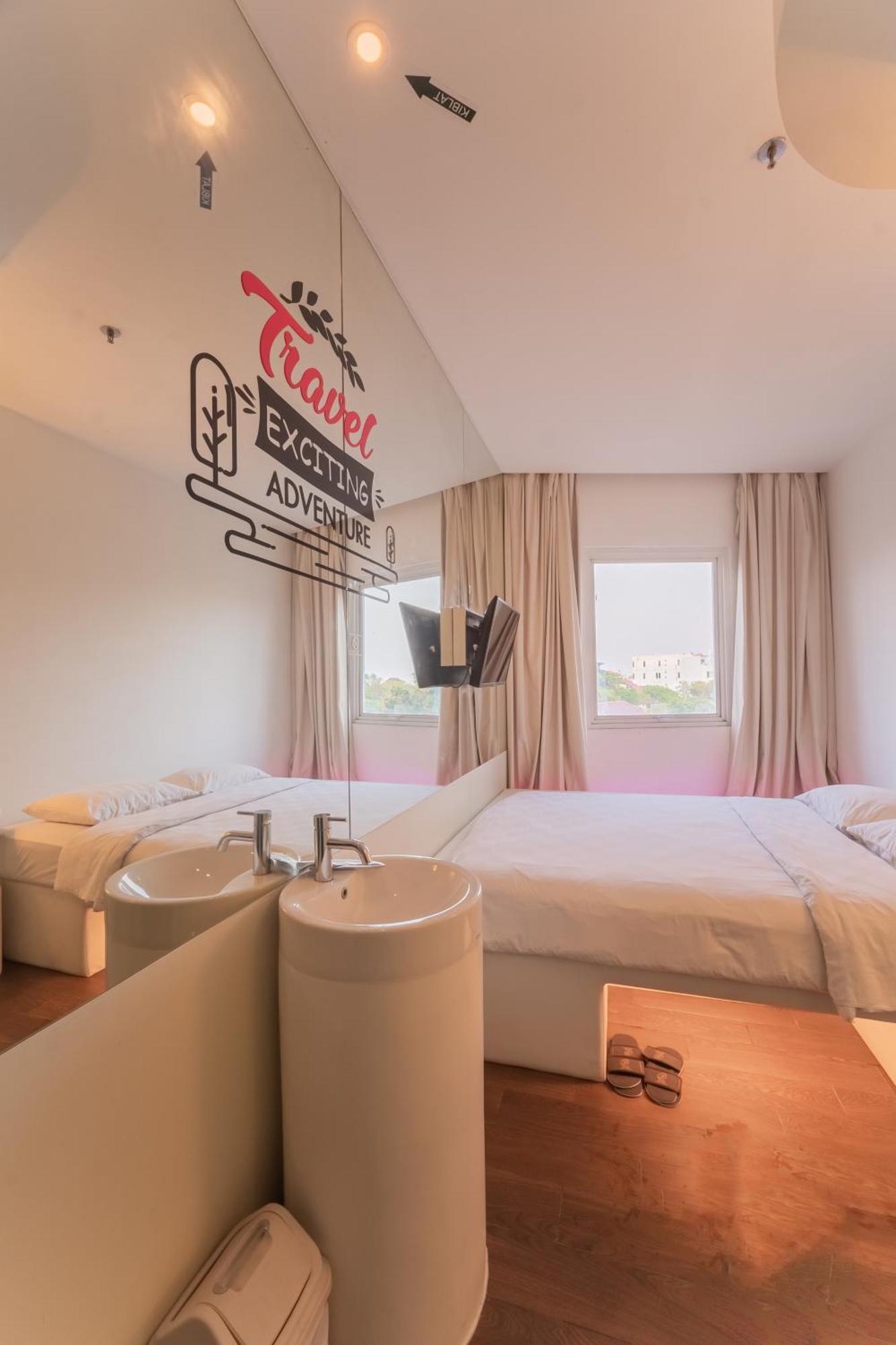 J Icon Hip Hotel Балікпапан Екстер'єр фото