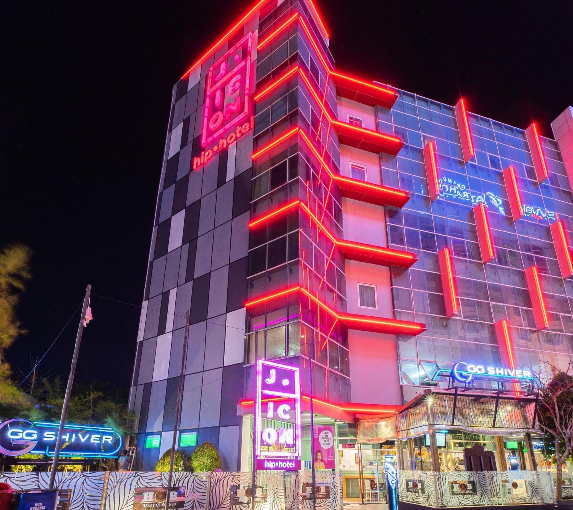 J Icon Hip Hotel Балікпапан Екстер'єр фото